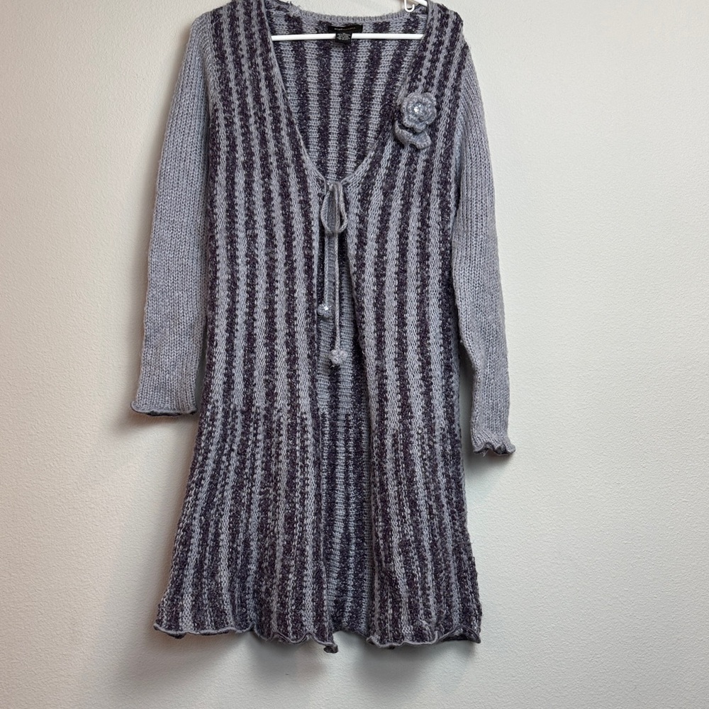 Vintage BCBG Max Azria Light Gray & Purple Cardigan - M